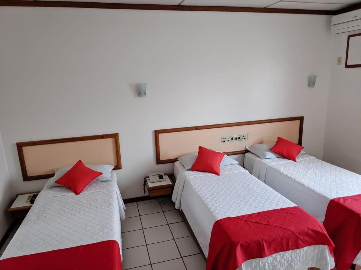 Hotel Portal De อูนาโปลิส ภายนอก รูปภาพ