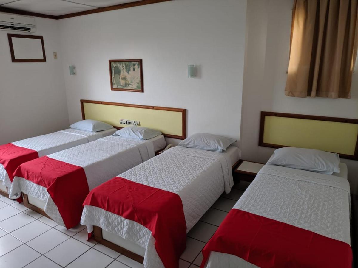 Hotel Portal De อูนาโปลิส ภายนอก รูปภาพ